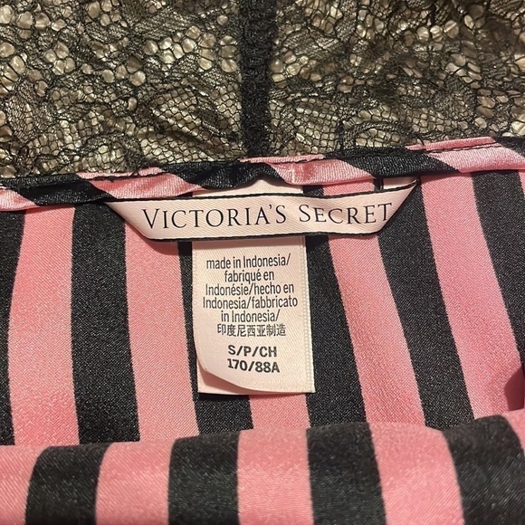 Victoria’s Secret Satin Pink & Black Stripe Lingerie Sz Small - Picture 6 of 8
